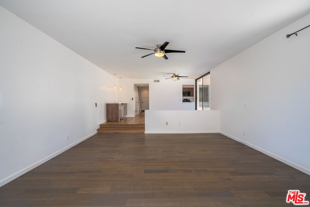 7301 Vista Del Mar Unit: B105