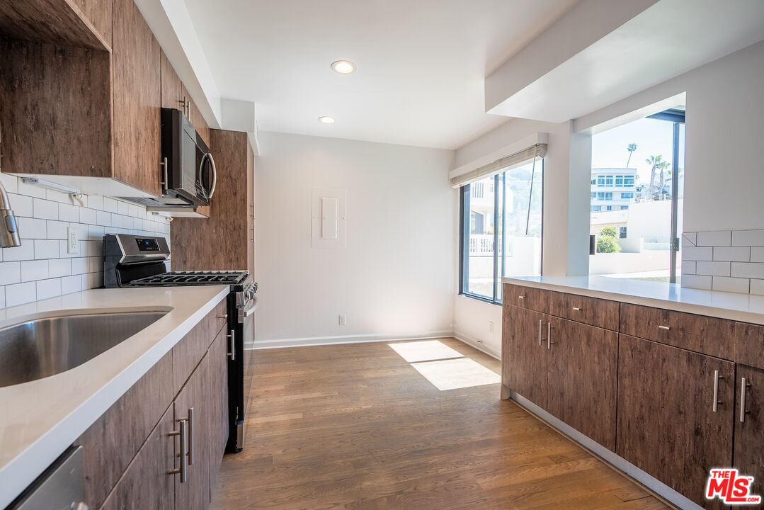 7301 Vista Del Mar Unit: B105