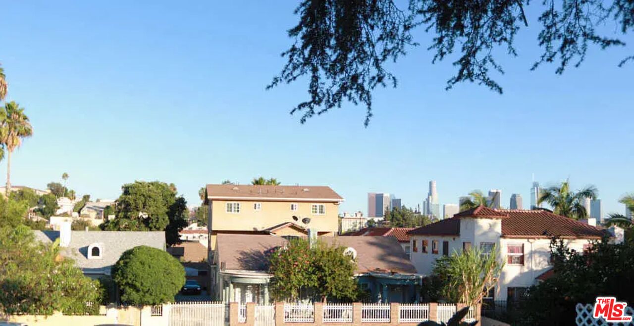 339 N Rampart Blvd
