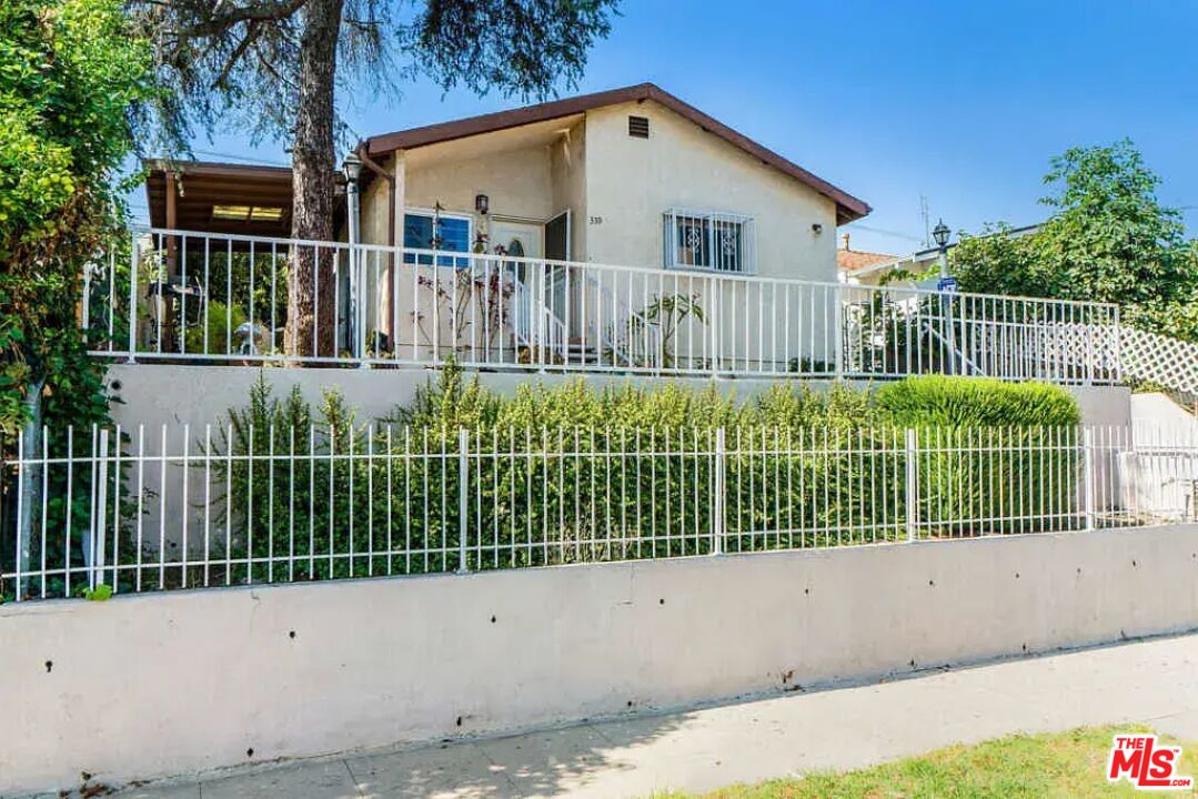 339 N Rampart Blvd
