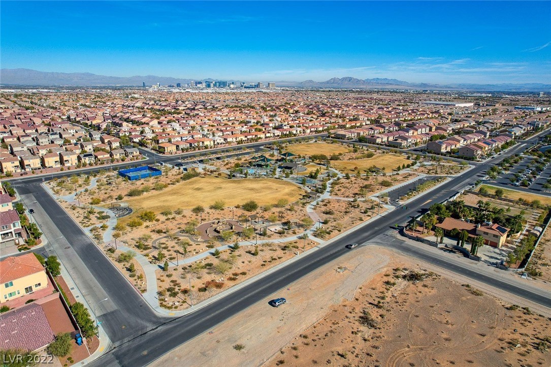 8756 Aziza Sun Street