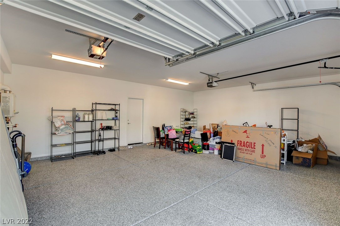 8756 Aziza Sun Street