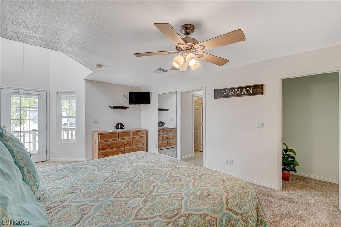 2055 Clover Hollow Avenue