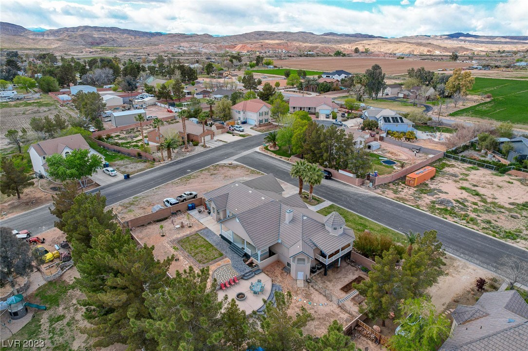 2055 Clover Hollow Avenue