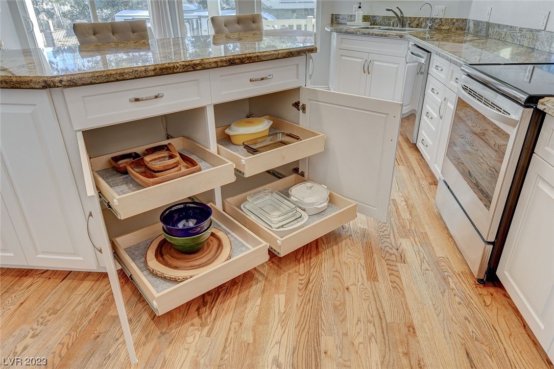 2055 Clover Hollow Avenue