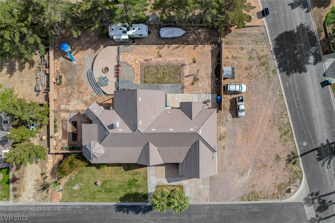 2055 Clover Hollow Avenue