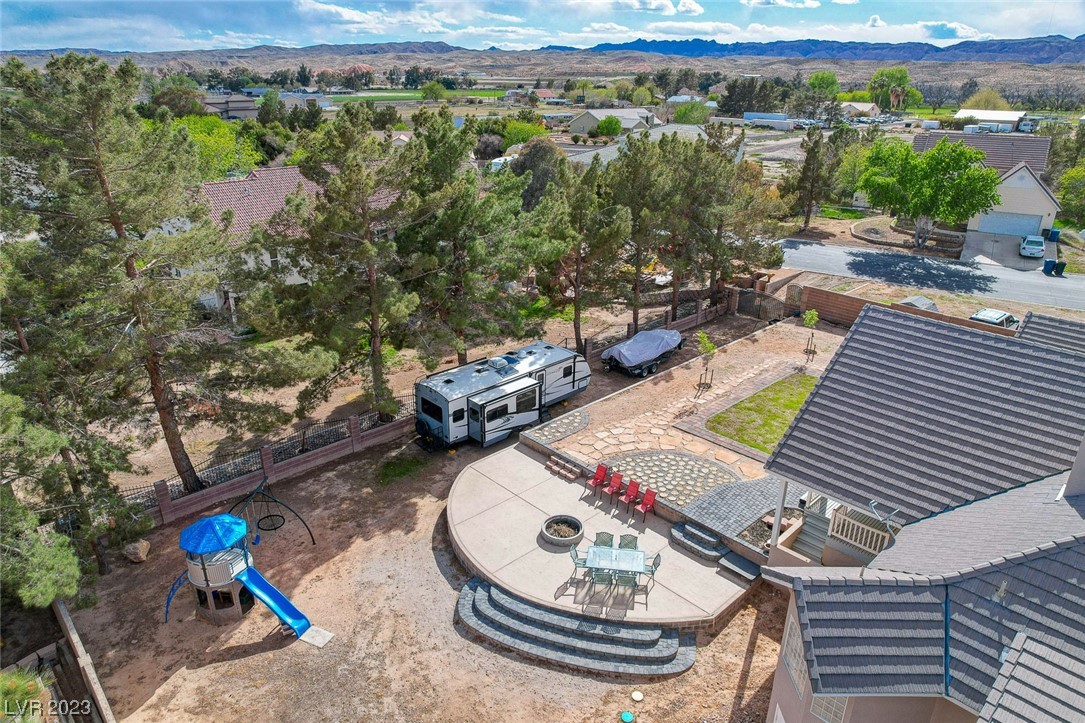 2055 Clover Hollow Avenue