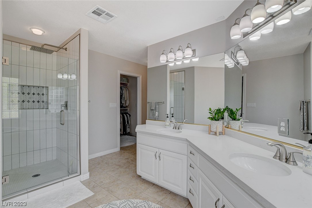 2055 Clover Hollow Avenue