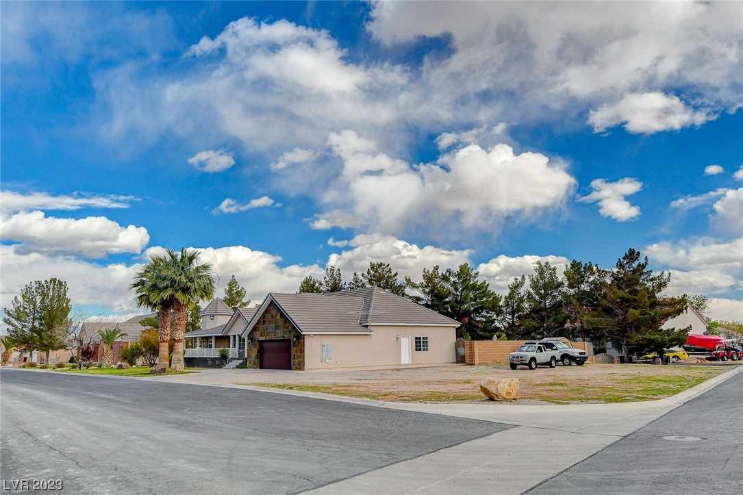 2055 Clover Hollow Avenue