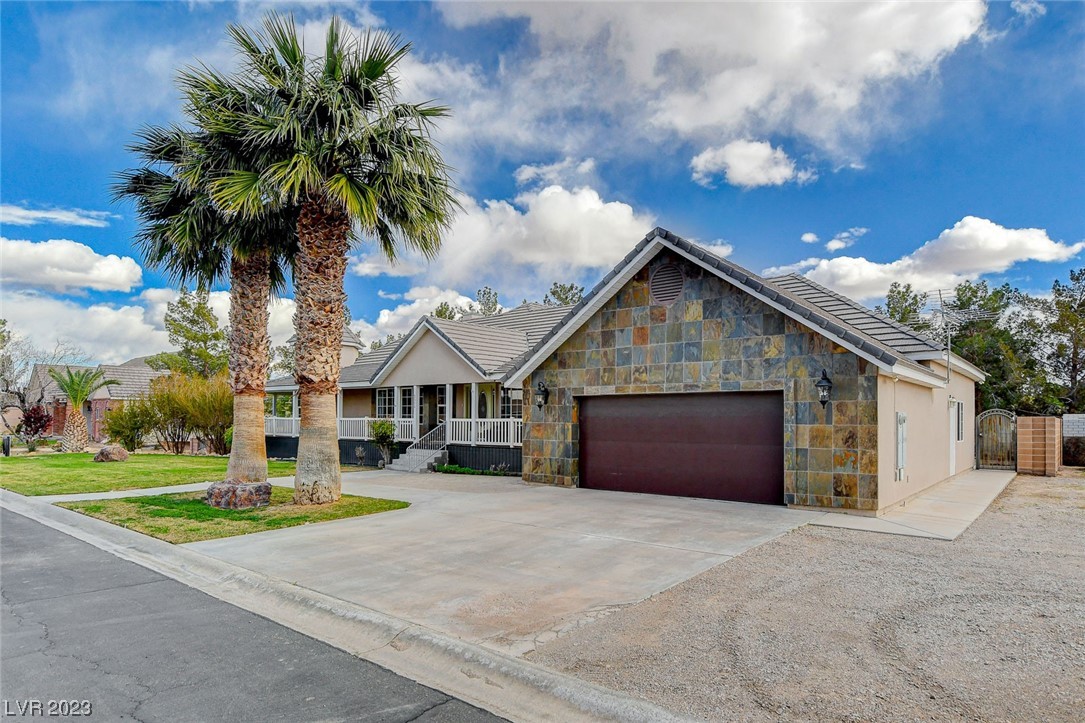 2055 Clover Hollow Avenue