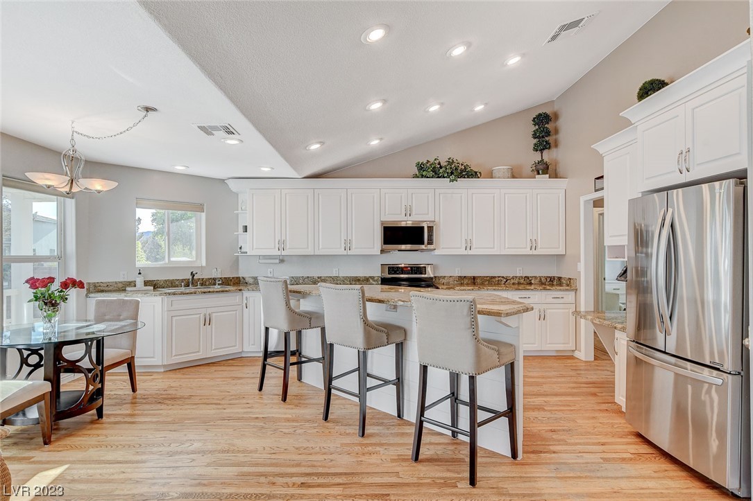 2055 Clover Hollow Avenue