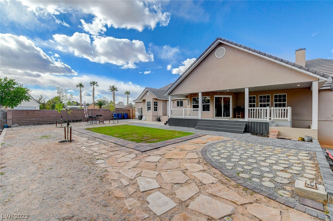 2055 Clover Hollow Avenue