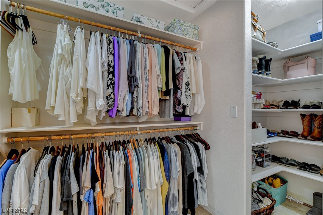 2055 Clover Hollow Avenue