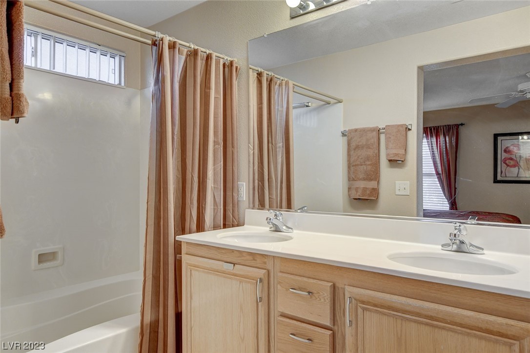 4306 Robins Ridge Drive