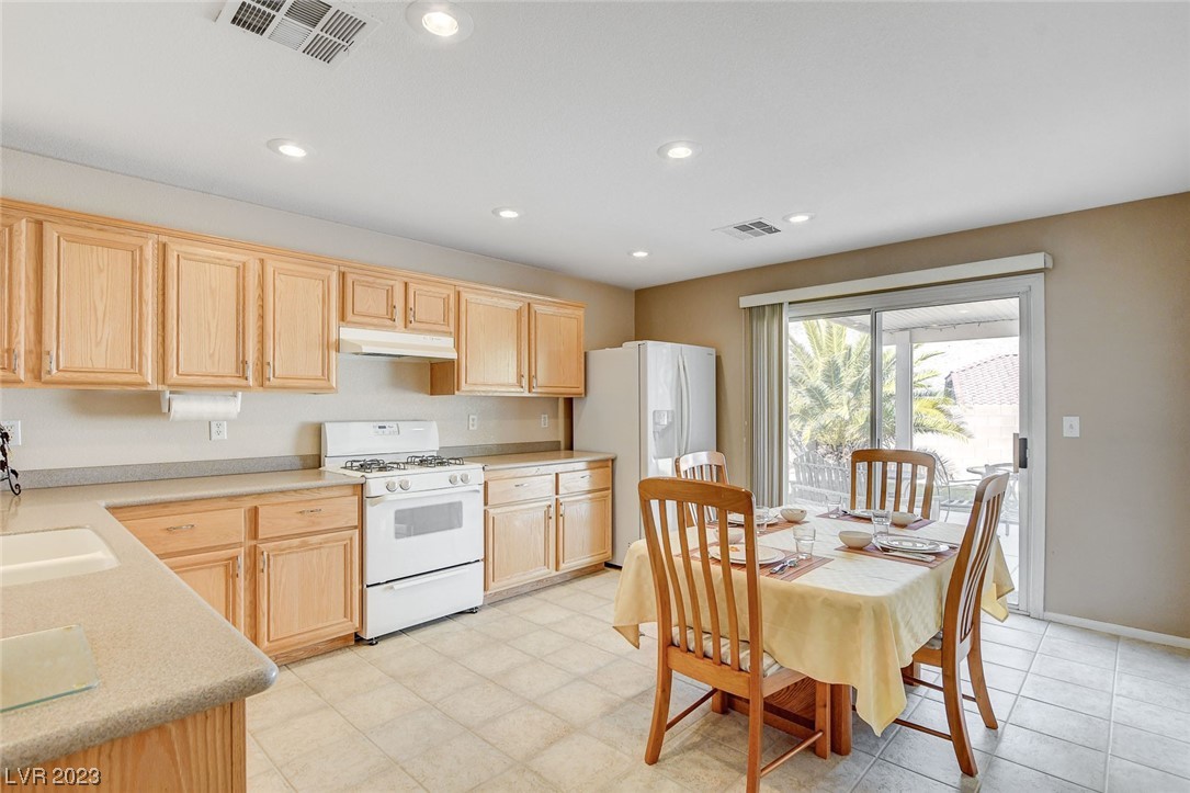 4306 Robins Ridge Drive