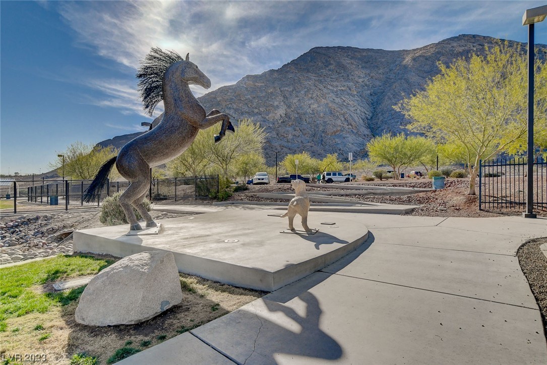 4306 Robins Ridge Drive