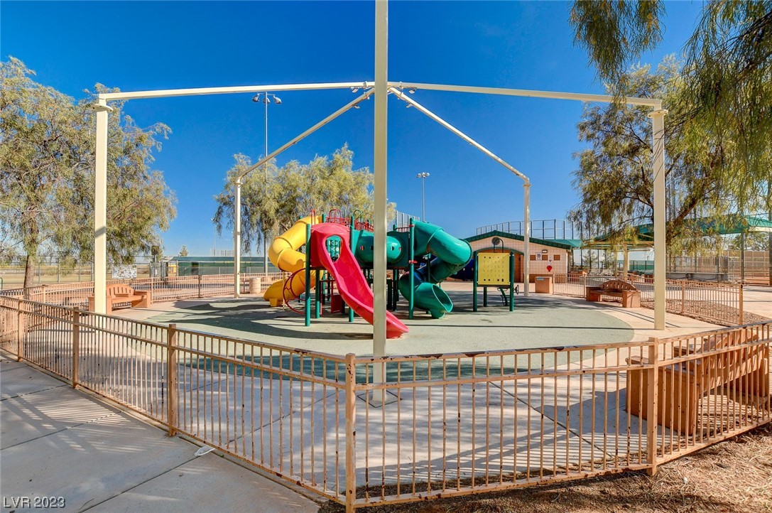 4306 Robins Ridge Drive