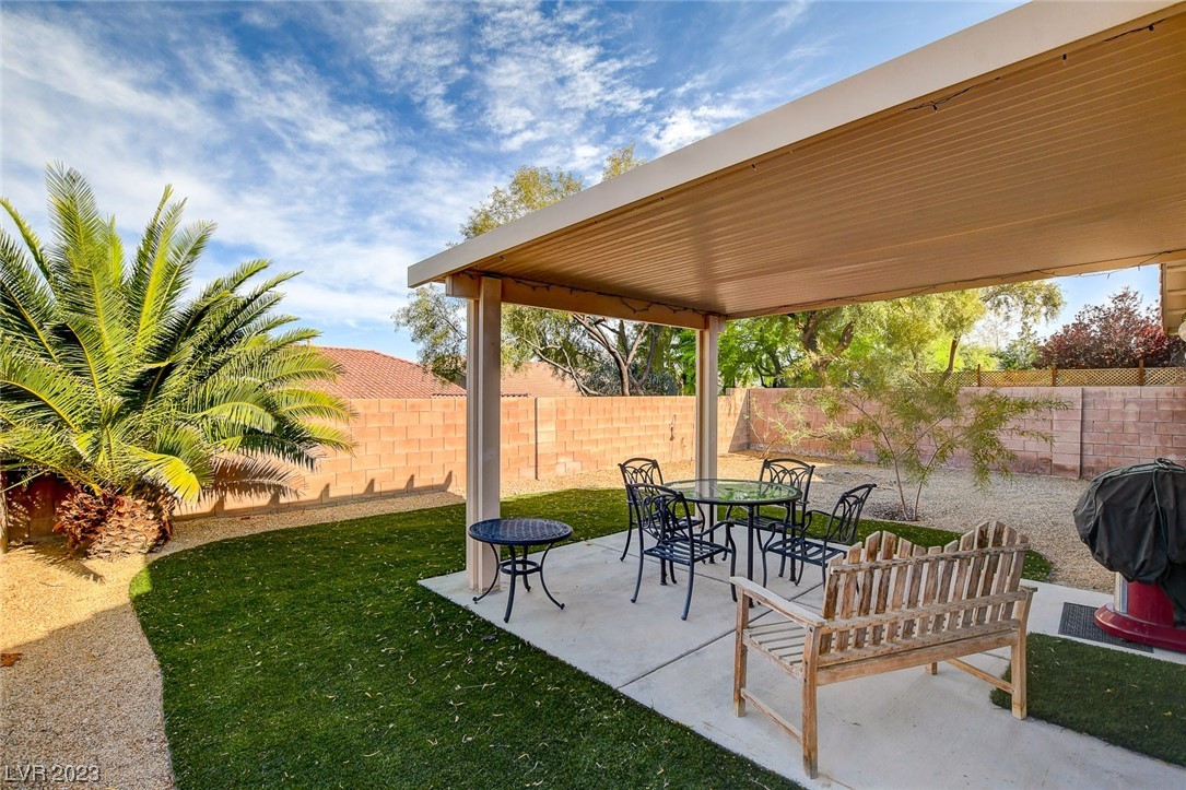 4306 Robins Ridge Drive