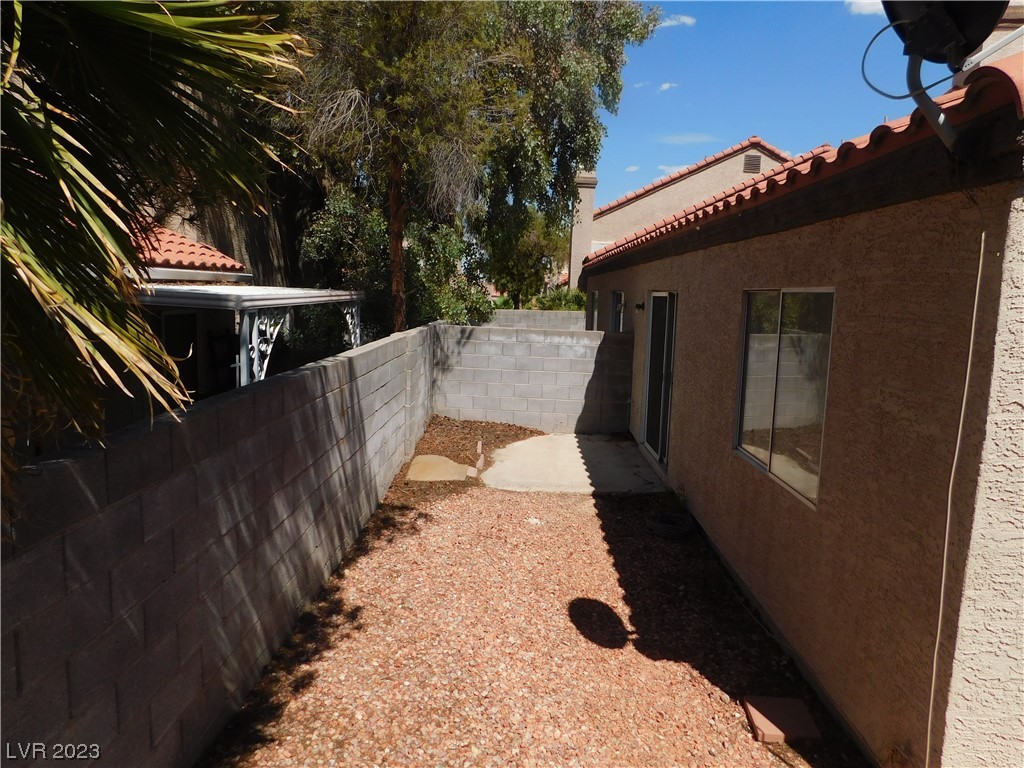 1719 Empire Mine Drive