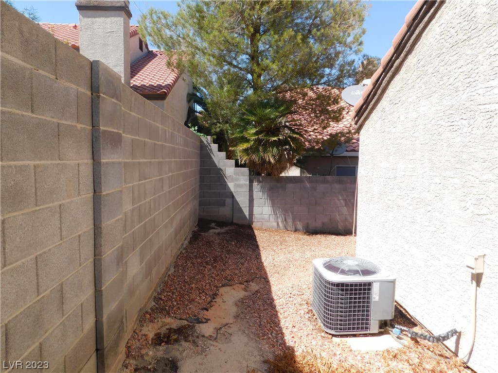 1719 Empire Mine Drive