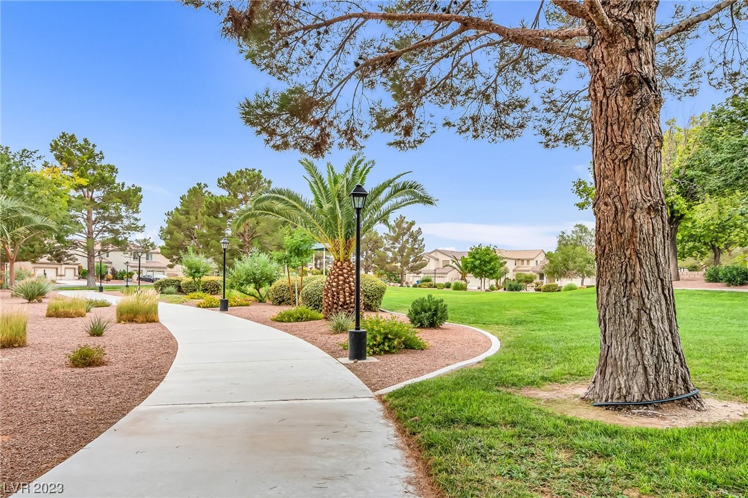 7568 Splashing Rock Drive