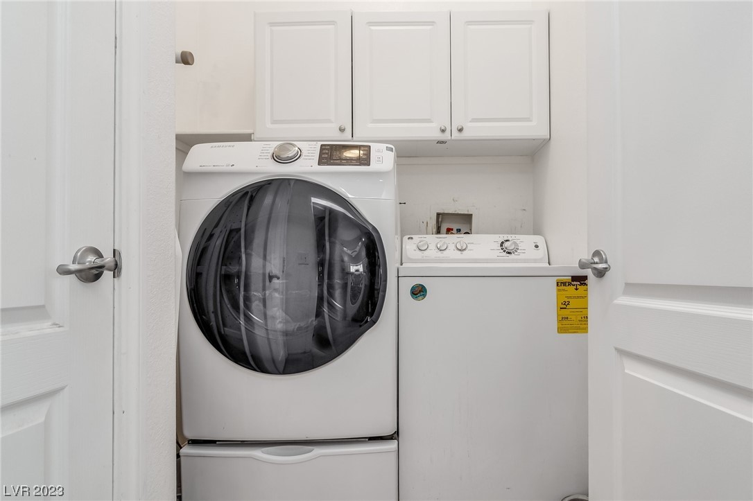 7568 Splashing Rock Drive