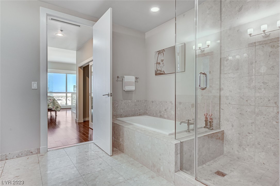 4575 Dean Martin Drive 2107