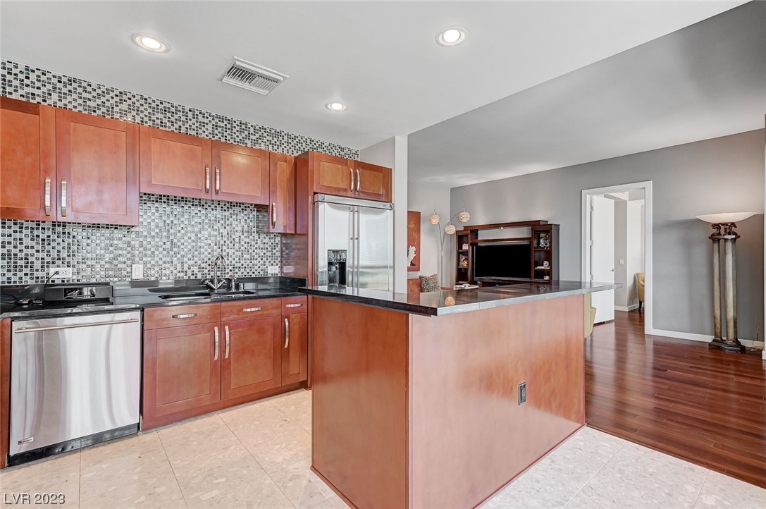 4575 Dean Martin Drive 2107