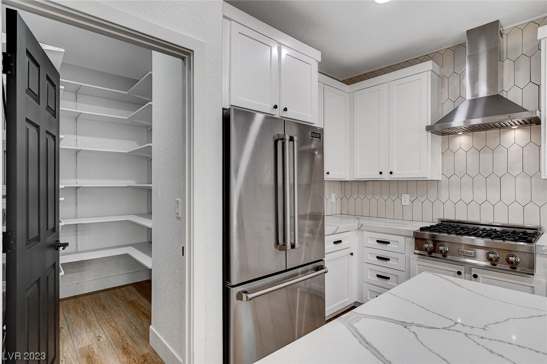 7165 Cardinal Walk Lane