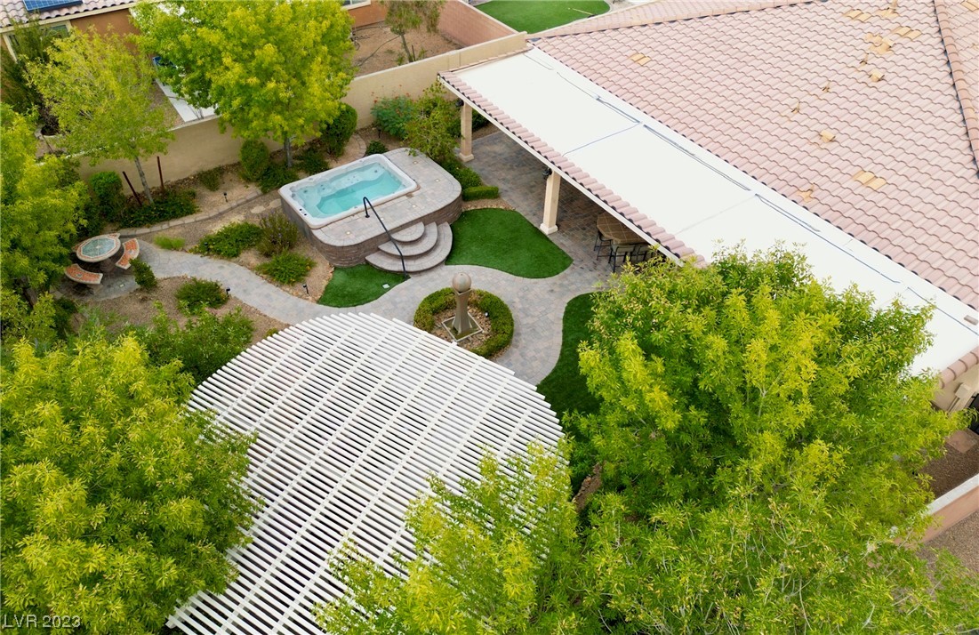 7165 Cardinal Walk Lane