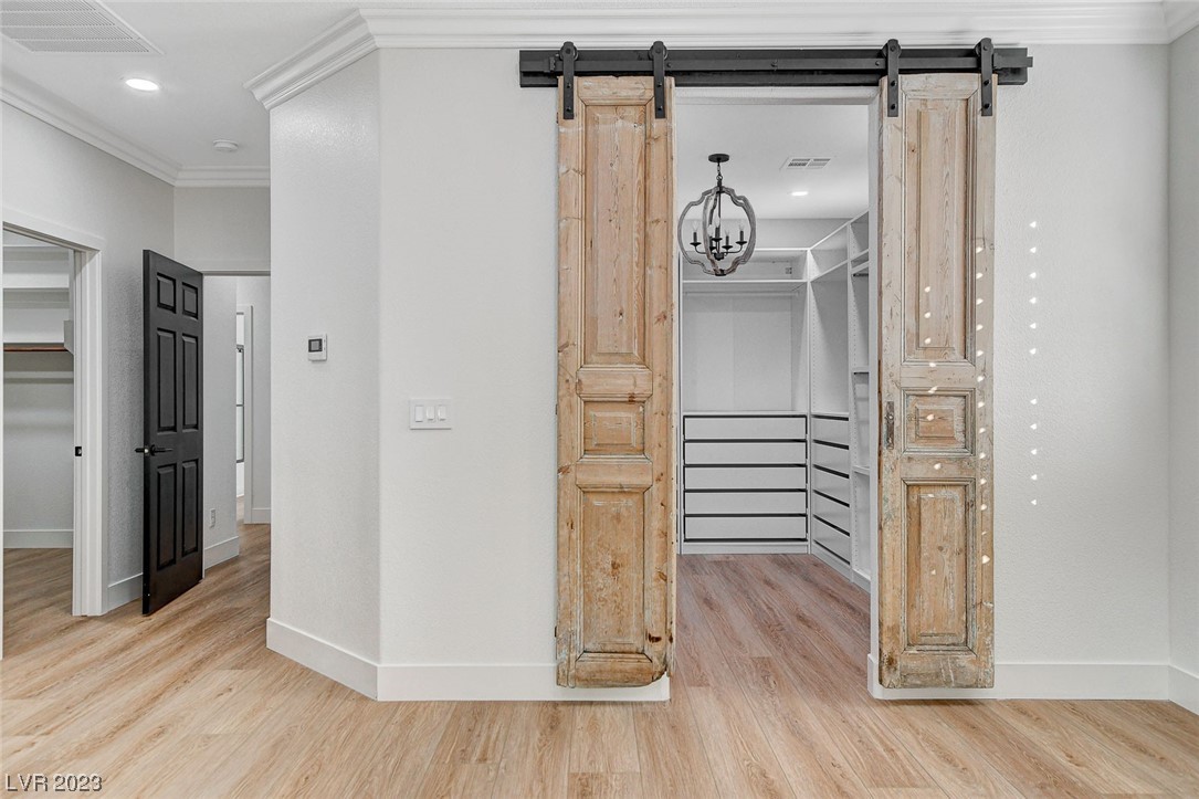 7165 Cardinal Walk Lane