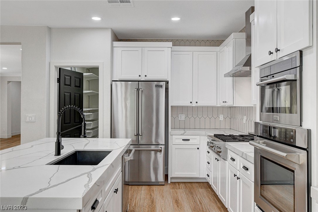 7165 Cardinal Walk Lane