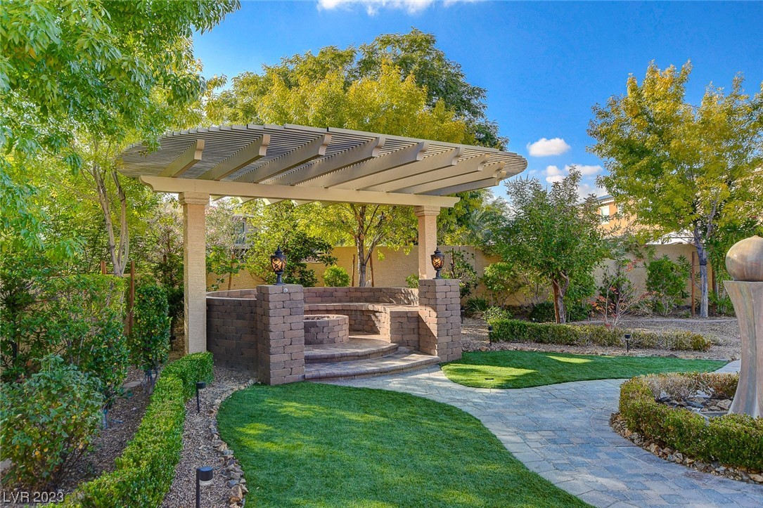 7165 Cardinal Walk Lane