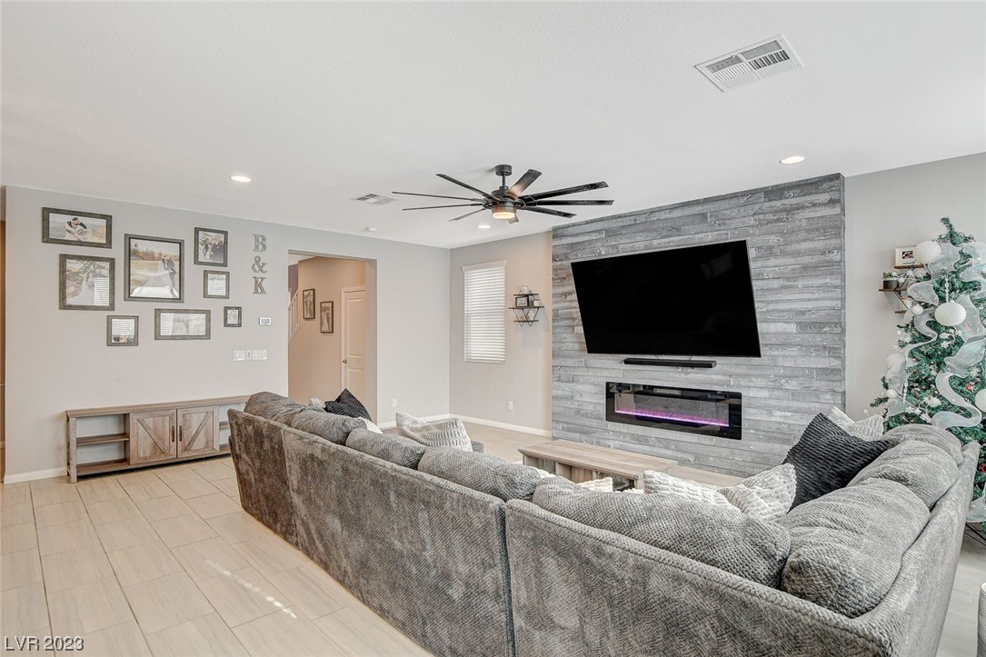 9939 West Oleta Avenue