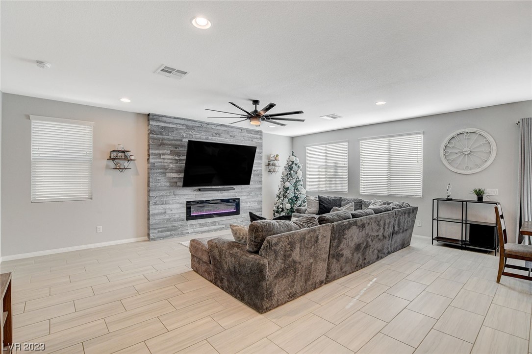 9939 West Oleta Avenue