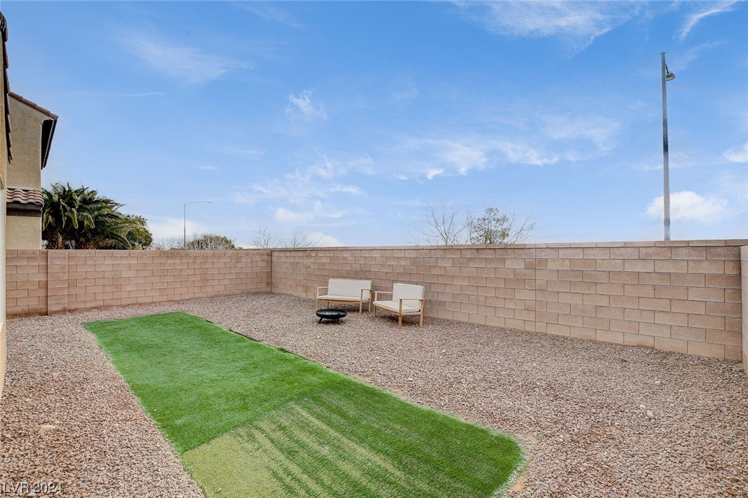 7121 Mercurio Avenue