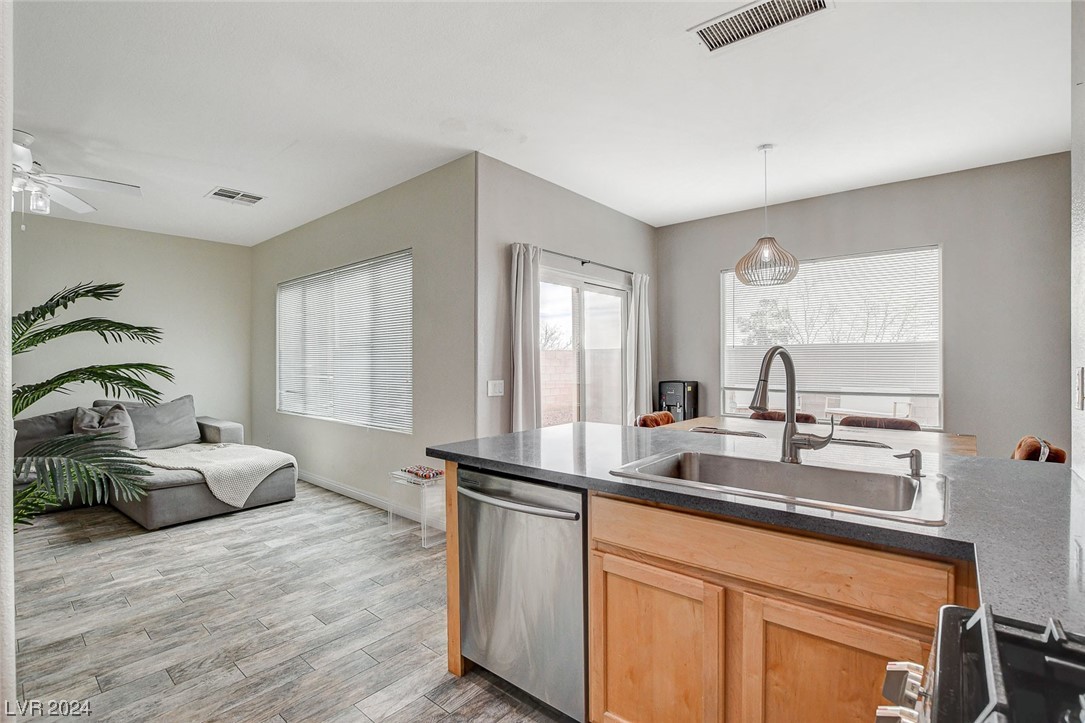 7121 Mercurio Avenue