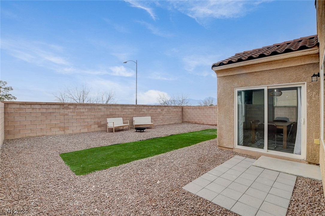 7121 Mercurio Avenue