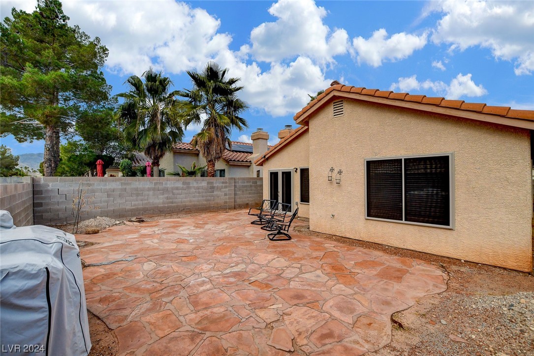 7833 Quill Gordon Avenue