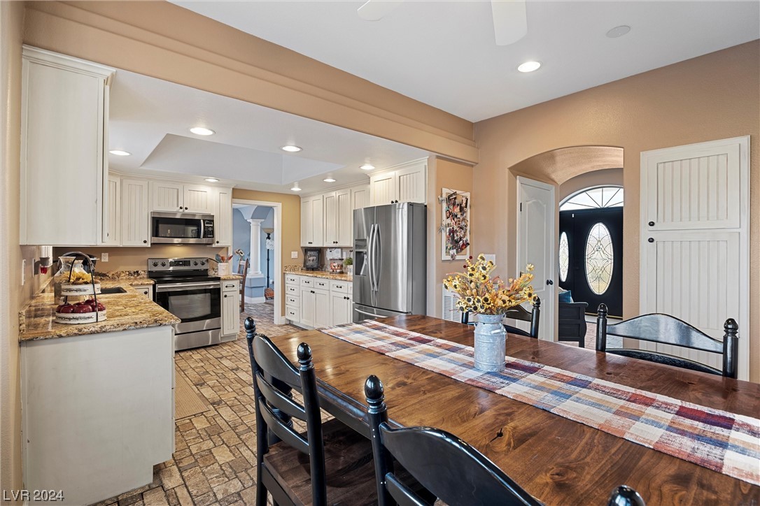 5585 Egan Crest Drive