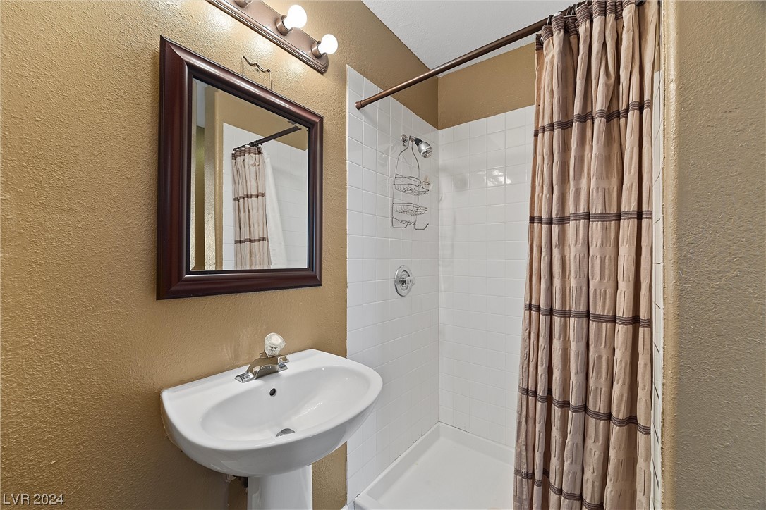 5585 Egan Crest Drive