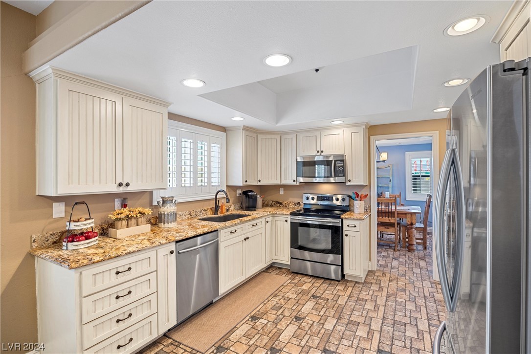 5585 Egan Crest Drive