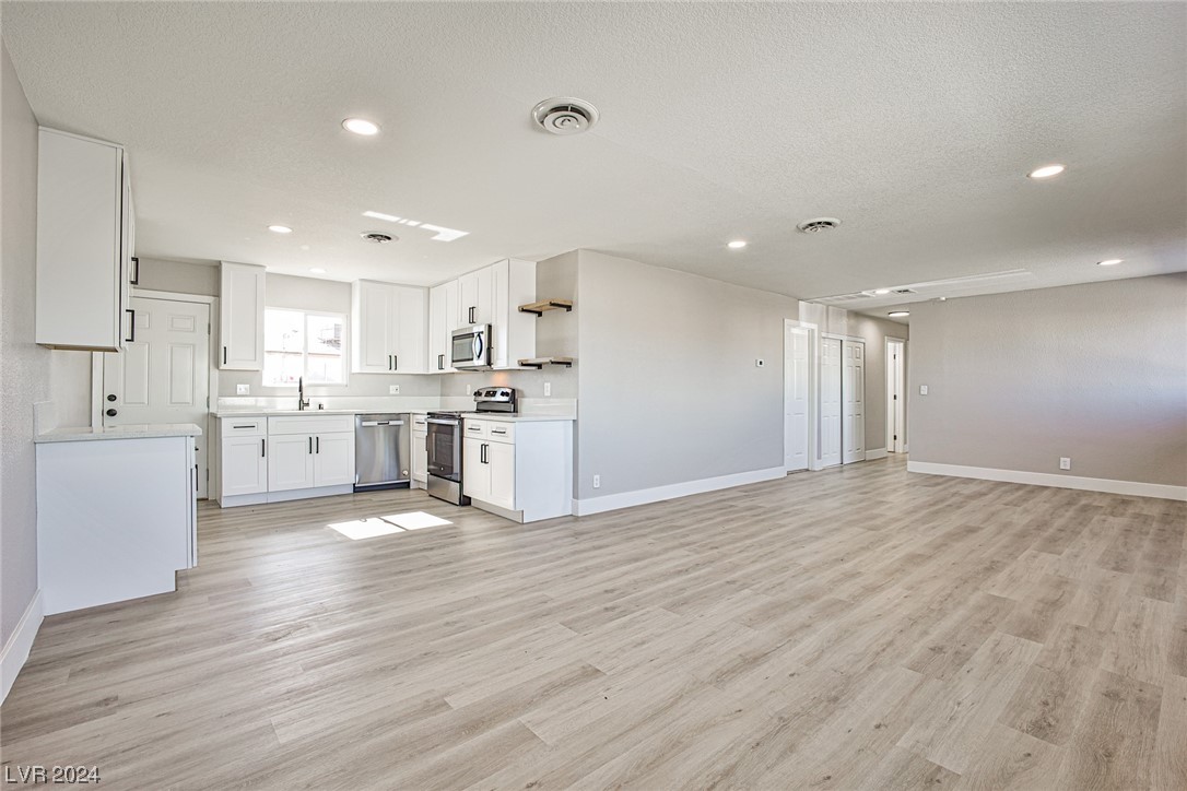 174 Fullerton Avenue