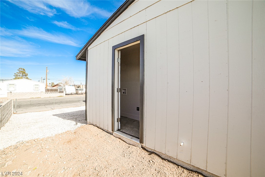 174 Fullerton Avenue