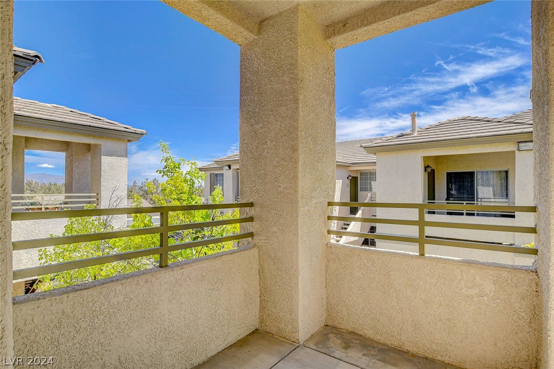 10213 King Henry Avenue 204