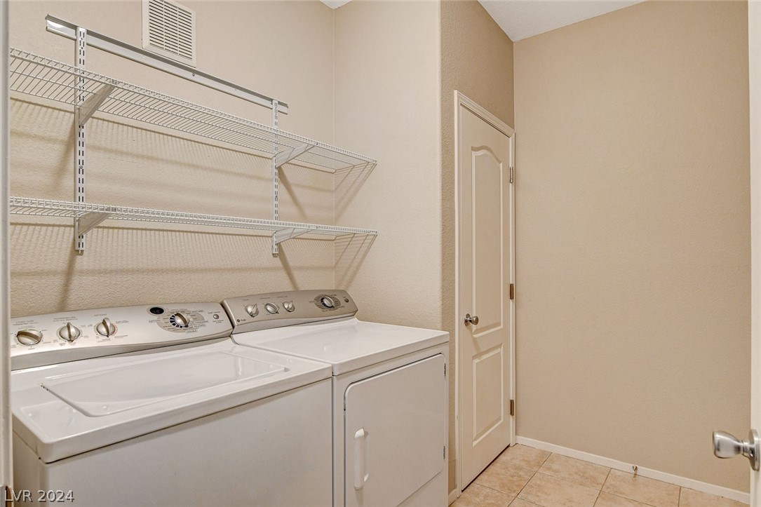 10213 King Henry Avenue 204