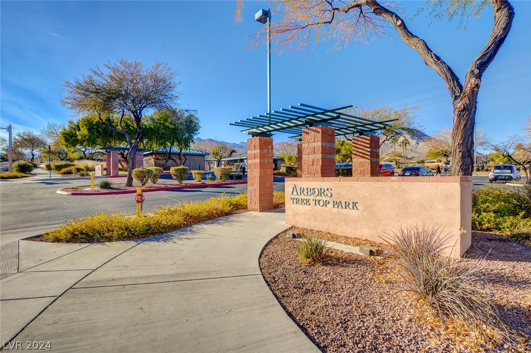 10213 King Henry Avenue 204