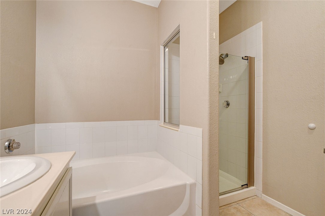 10213 King Henry Avenue 204