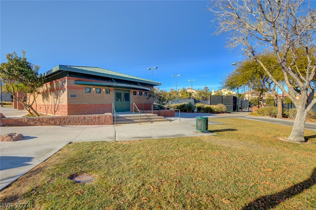 10213 King Henry Avenue 204