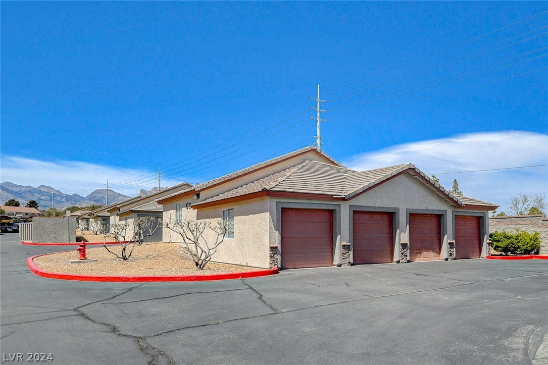 10213 King Henry Avenue 204